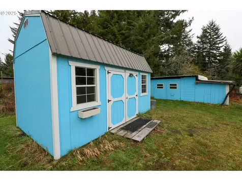 69493 Wildwood Road North Bend OR 97459