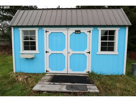 69493 Wildwood Road North Bend OR 97459