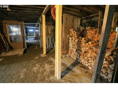 69493 Wildwood Road North Bend OR 97459