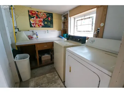 69493 Wildwood Road North Bend OR 97459