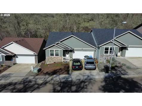 1660 NE Alameda Avenue Roseburg OR 97470