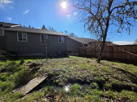 1660 NE Alameda Avenue Roseburg OR 97470