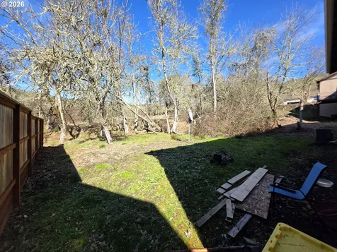 1660 NE Alameda Avenue Roseburg OR 97470