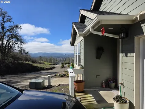 1660 NE Alameda Avenue Roseburg OR 97470