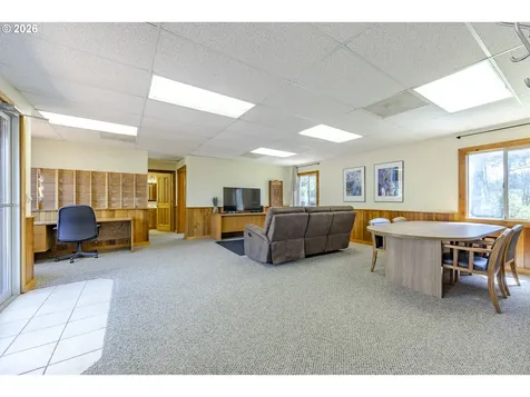 45632 Mckenzie Highway Vida OR 97488