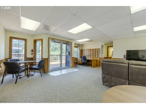 45632 Mckenzie Highway Vida OR 97488