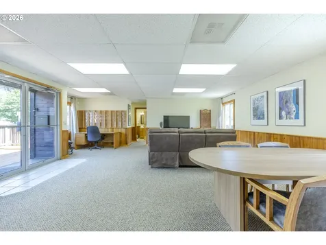 45632 Mckenzie Highway Vida OR 97488