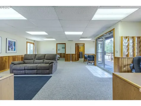 45632 Mckenzie Highway Vida OR 97488