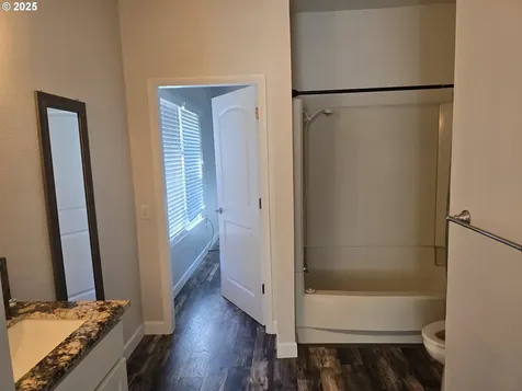 202 Adams Avenue Cottage Grove OR 97424