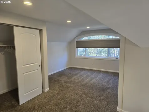 202 Adams Avenue Cottage Grove OR 97424