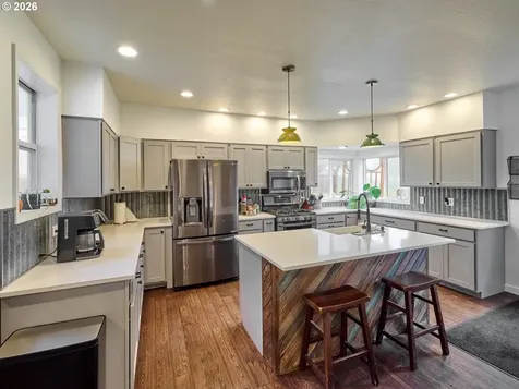23860 S Beavercreek Road Beavercreek OR 97004