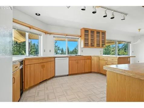 23212 SE Yellowhammer Street Damascus OR 97089
