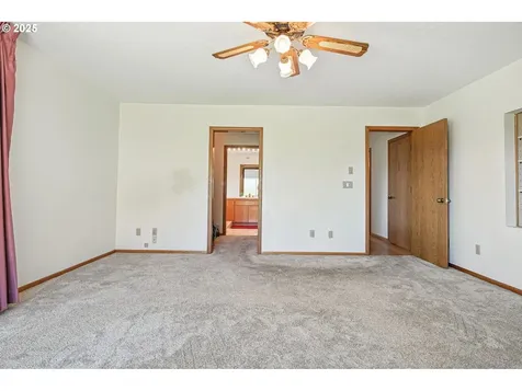 23212 SE Yellowhammer Street Damascus OR 97089