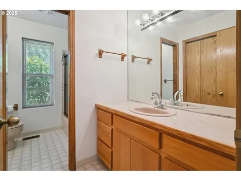 23212 SE Yellowhammer Street Damascus OR 97089