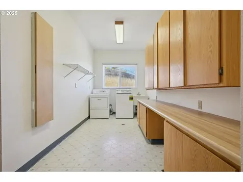 23212 SE Yellowhammer Street Damascus OR 97089