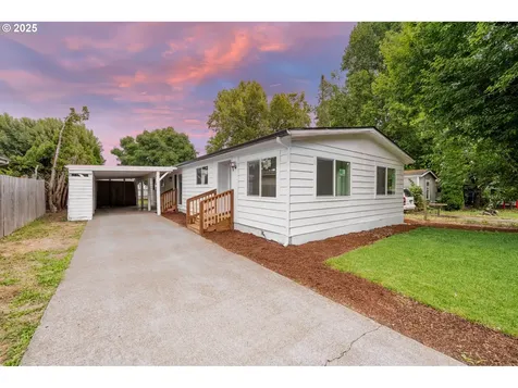 3217 Linda Street Woodburn OR 97071