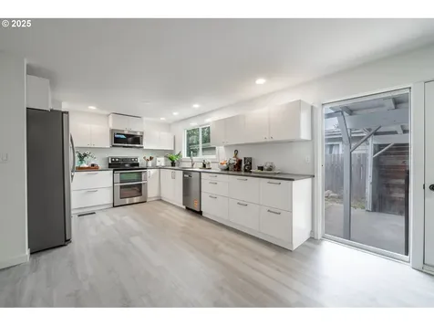 3217 Linda Street Woodburn OR 97071