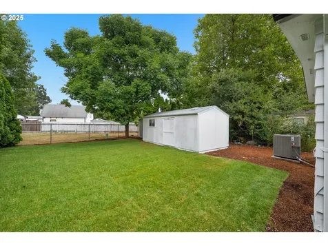 3217 Linda Street Woodburn OR 97071
