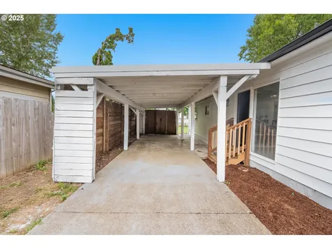 3217 Linda Street Woodburn OR 97071