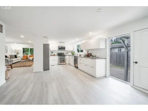 3217 Linda Street Woodburn OR 97071