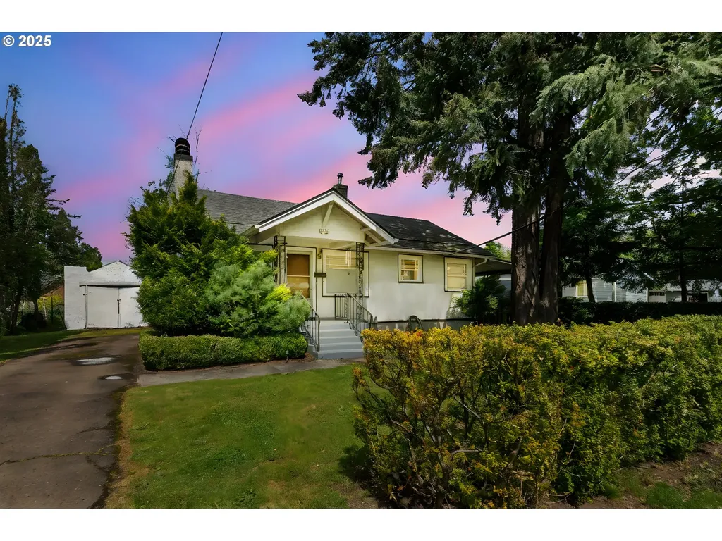 5617 SE Rural Street Portland OR 97206