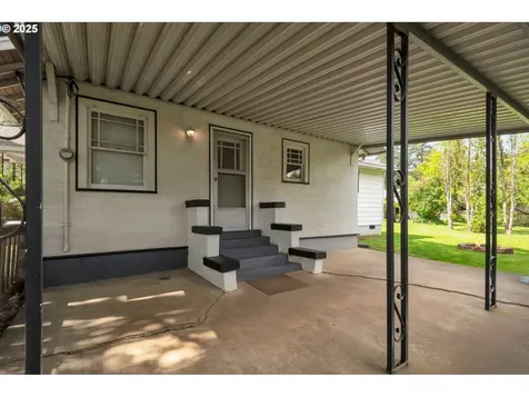 5617 SE Rural Street Portland OR 97206