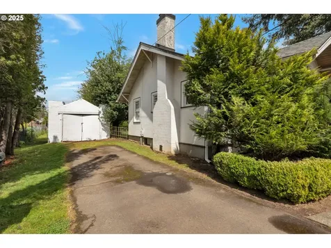 5617 SE Rural Street Portland OR 97206