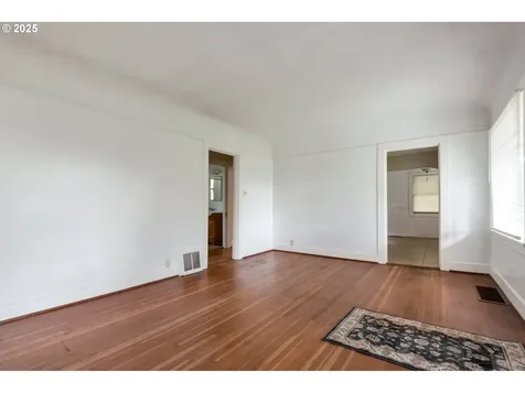 5617 SE Rural Street Portland OR 97206