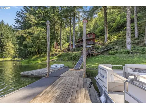 1547 N Tenmile Lake Lakeside OR 97449