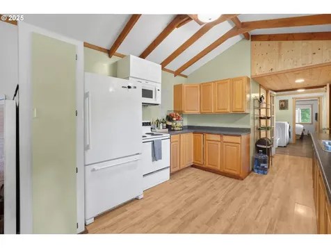 1547 N Tenmile Lake Lakeside OR 97449