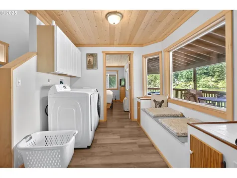 1547 N Tenmile Lake Lakeside OR 97449