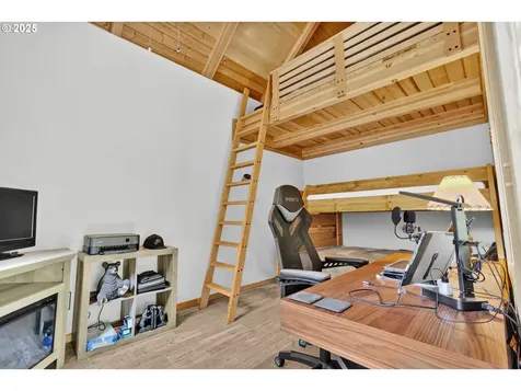 1547 N Tenmile Lake Lakeside OR 97449
