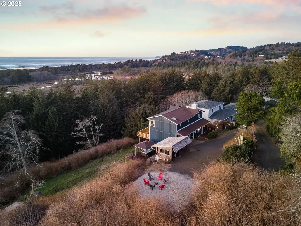 46990 Terrace Drive Neskowin OR 97149