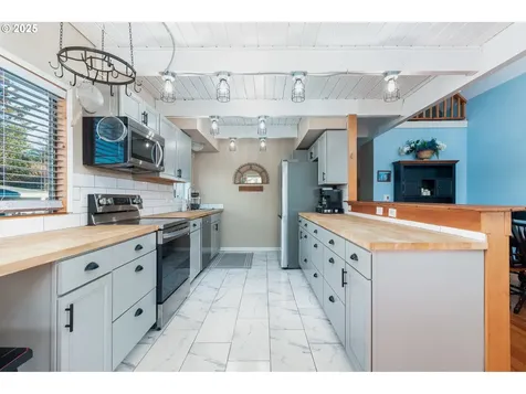 46990 Terrace Drive Neskowin OR 97149