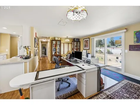 355 Cedar Avenue Woodburn OR 97071