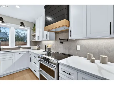 3405 NE 56th Avenue Portland OR 97213