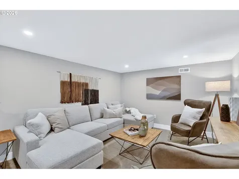 3405 NE 56th Avenue Portland OR 97213