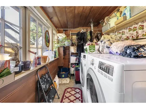 1601 SE 130th Avenue Portland OR 97233