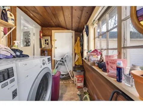 1601 SE 130th Avenue Portland OR 97233