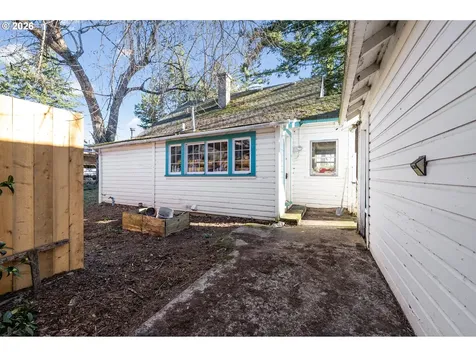 1601 SE 130th Avenue Portland OR 97233