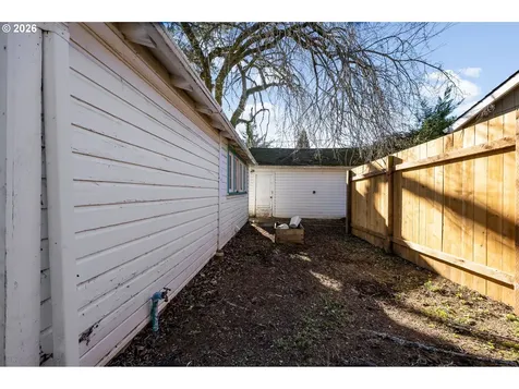 1601 SE 130th Avenue Portland OR 97233