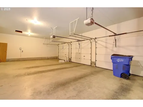 10216 SE 15th Street Vancouver WA 98664