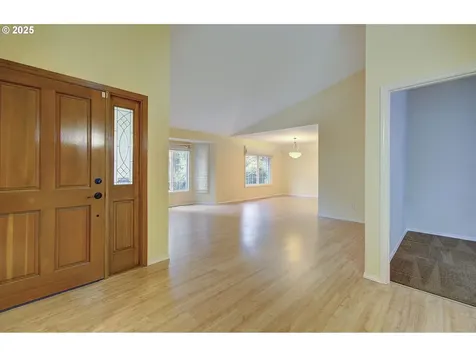 10216 SE 15th Street Vancouver WA 98664
