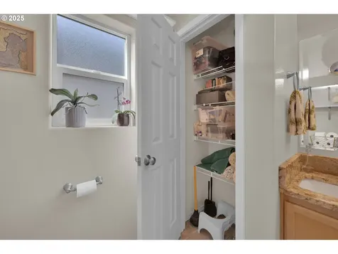 6057 Pebble Court Springfield OR 97478