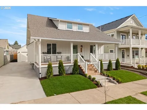 718 W 19th Street Vancouver WA 98660