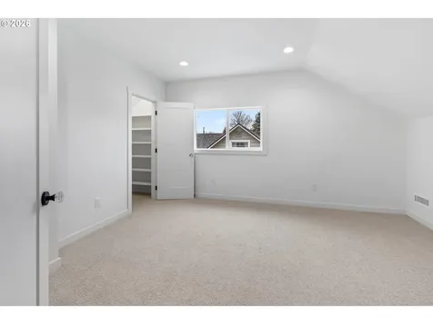 718 W 19th Street Vancouver WA 98660