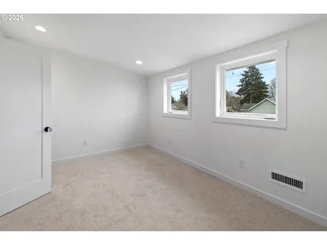 718 W 19th Street Vancouver WA 98660