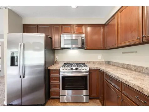 4223 SE Anderegg Drive Portland OR 97236