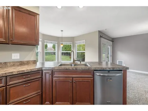 4223 SE Anderegg Drive Portland OR 97236