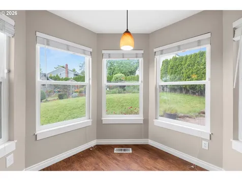 4223 SE Anderegg Drive Portland OR 97236